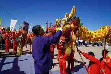 龙文化的当代重构：从天人合到民族凝魂的文明觉醒